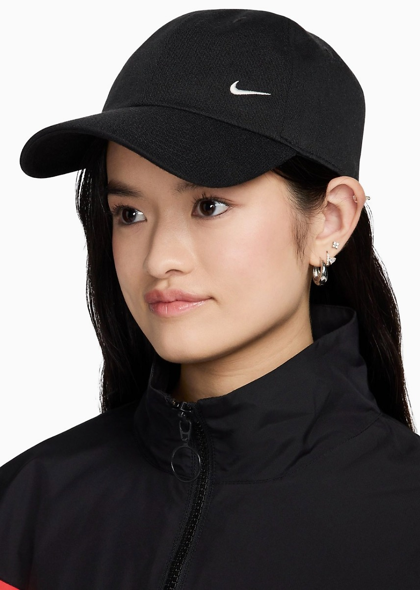 Šiltovka Nike Club FZ5698 010