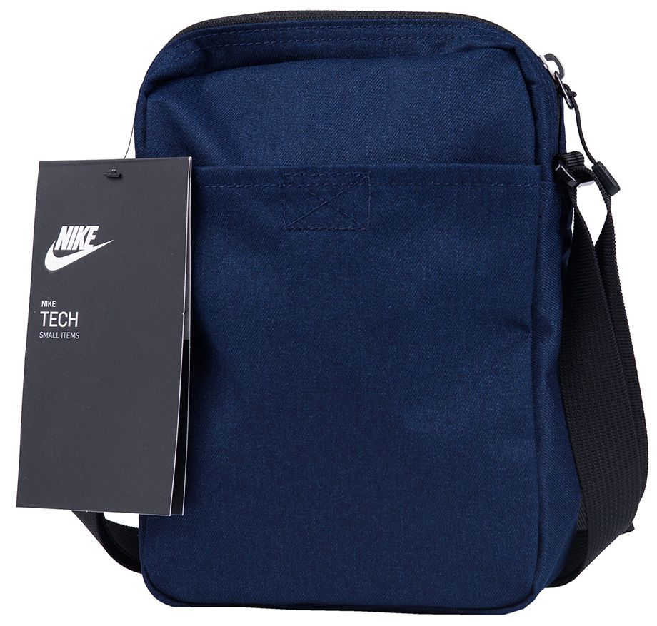 Nike Taška Ladvinka Core Small Items 3.0 BA5268 451