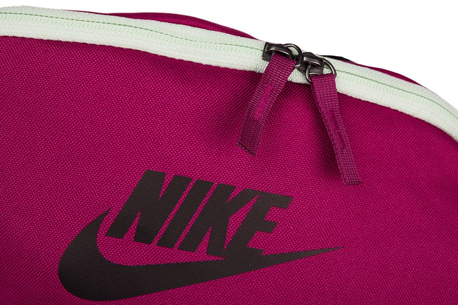 Nike športová ľadvinka BA5750 627