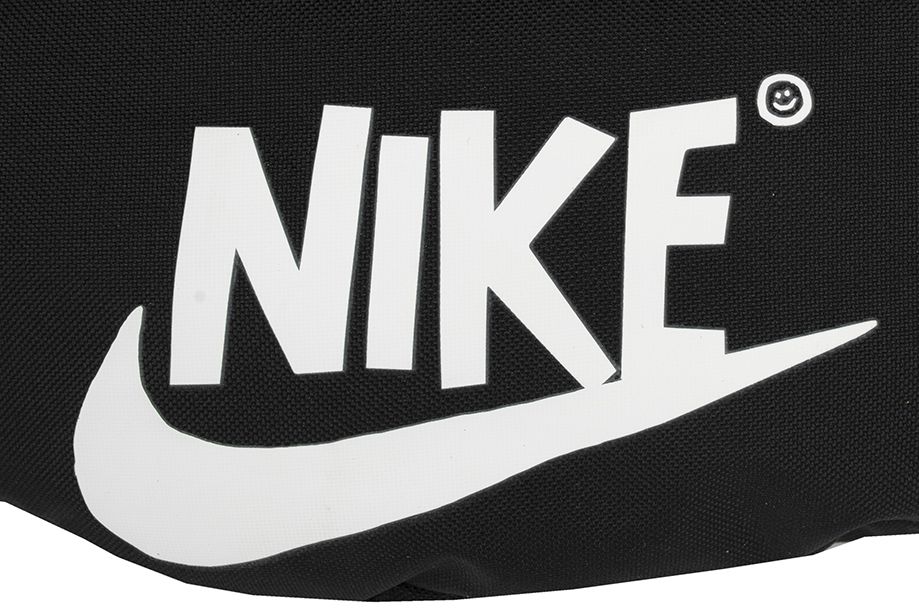 Nike športová ľadvinka Heritage DQ5727 010 Nike športová ľadvinka Heritage DQ5727 010