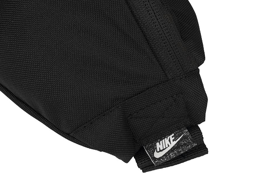 Nike športová ľadvinka Heritage DQ5727 010 Nike športová ľadvinka Heritage DQ5727 010