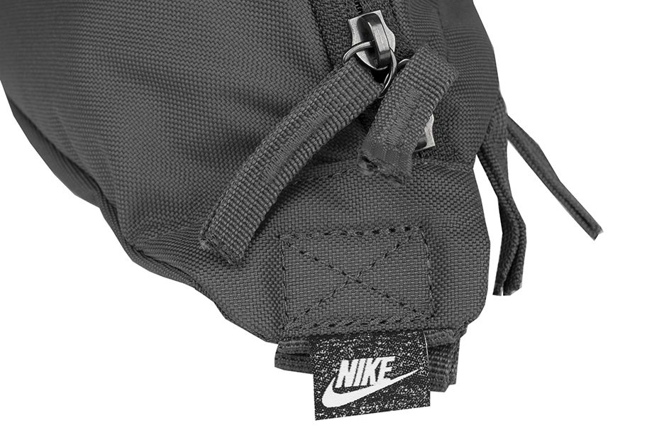 Nike športová ľadvinka Heritage Waistpack - Fa21 DB0490 068 OUTLET