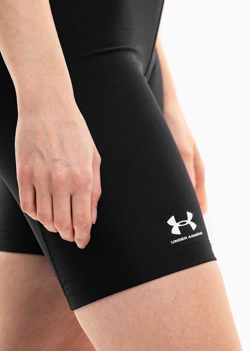 Under Armour Dámske šortky HG 8in 1383627 001 Under Armour Dámske šortky HG 8in 1383627 001