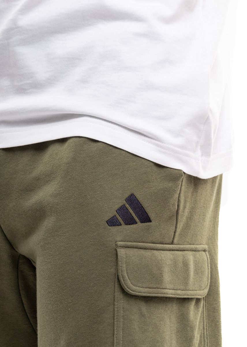 adidas Pánske šortky Essentials Feel Cozy French Terry Cargo JE6292 adidas Pánske šortky Essentials Feel Cozy French Terry Cargo JE6292