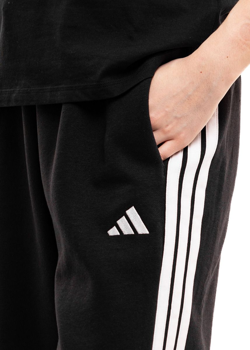 adidas Dámske tepláky Essentials 3-Stripes Fleece Loose-Fit JE1276