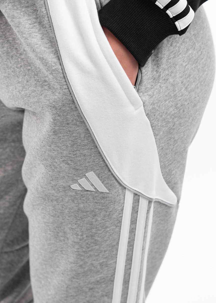 adidas Dámske tepláky Tiro 24 Sweat IS1011