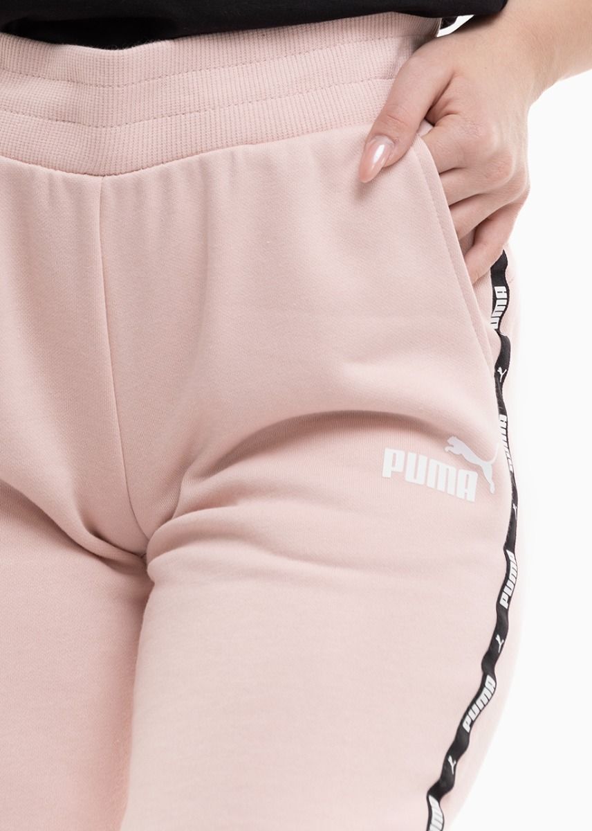 PUMA Dámske tepláky Power Tape FL 849094 47