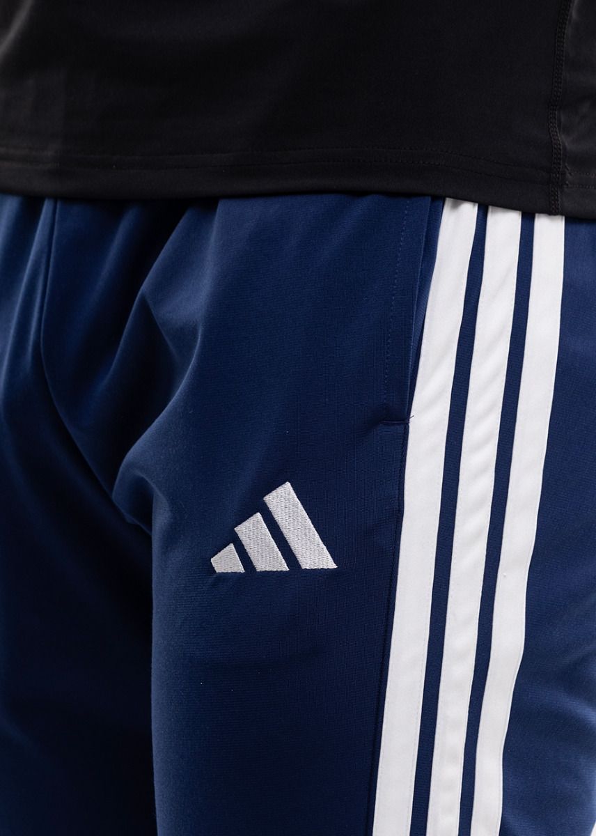 adidas Pánske nohavice 3-Stripes Tricot Regular Tapered JI8812 adidas Pánske nohavice 3-Stripes Tricot Regular Tapered JI8812