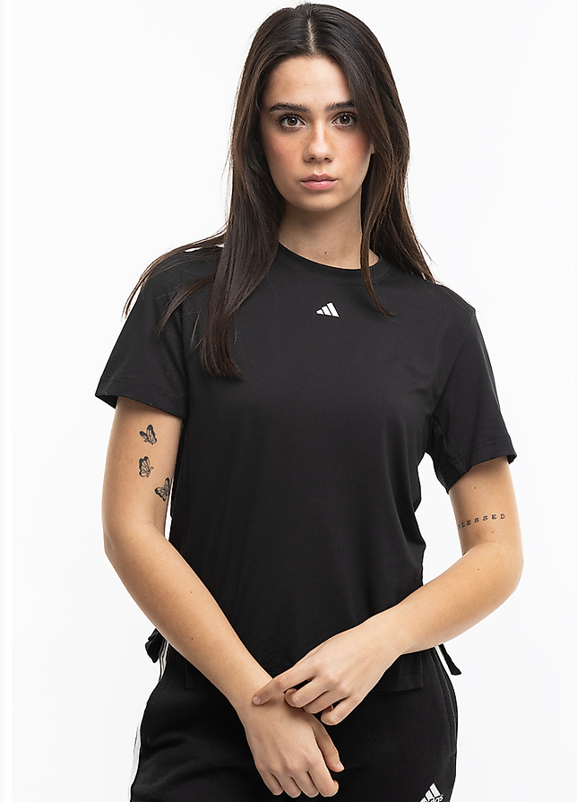 adidas Dámske tričko Versatile Tee IA7748 adidas Dámske tričko Versatile Tee IA7748